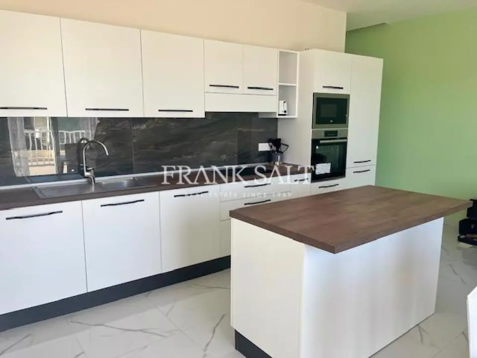 Fgura, Furnished Penthouse