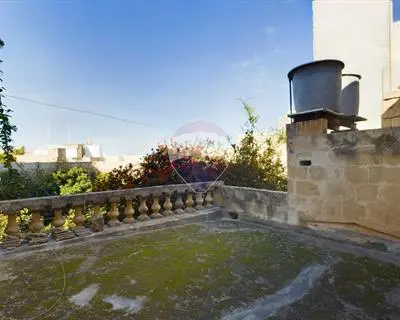 3 bedroom Palazzo for sale in Luqa