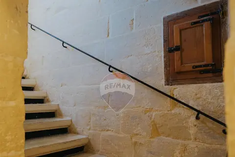 3 Bedroom Penthouse For Sale in Mosta