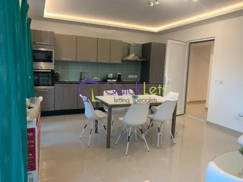 3 bedroom Apartment to rent in Pembroke