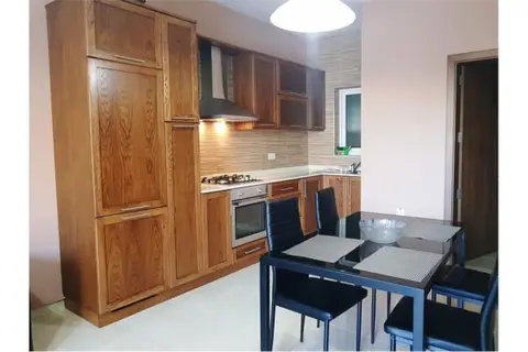 2 bedroom Maisonette to rent in Naxxar