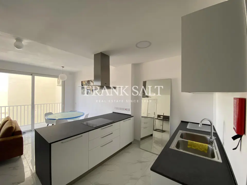 Gzira, Furnished Apartment