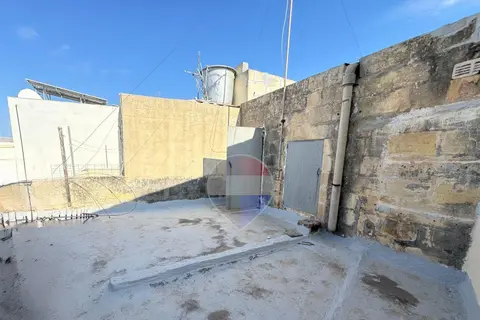 3 Bedroom Town House For Sale in Luqa
