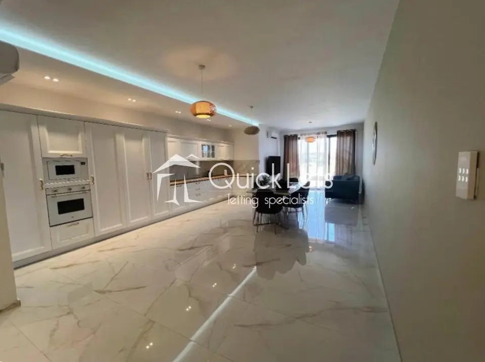 3 bedroom Penthouse to rent in Gozo - Ghajnsielem
