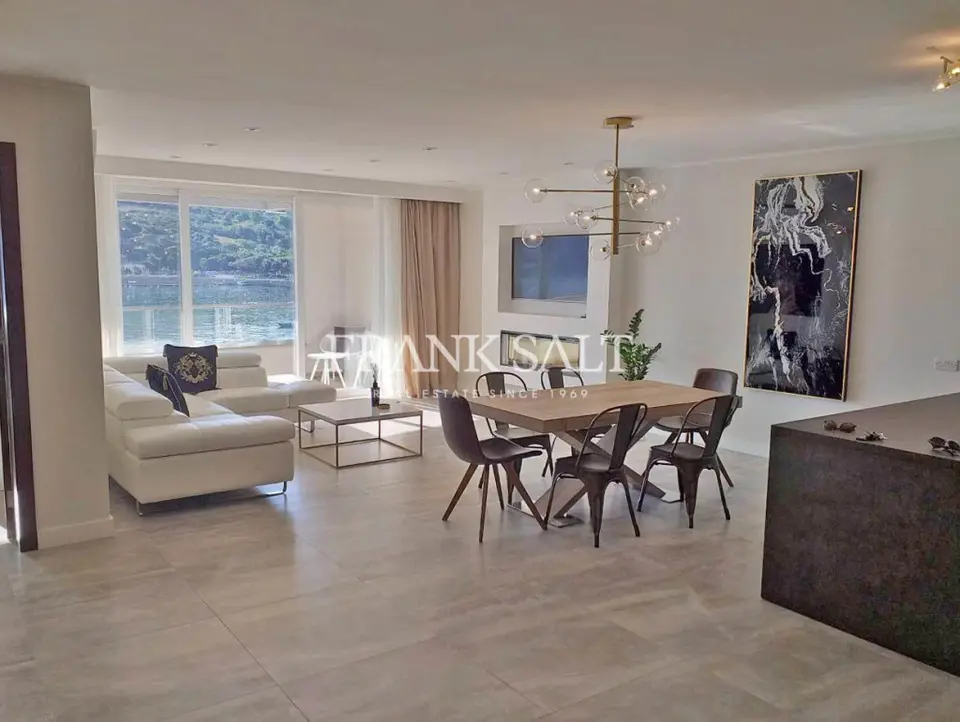 Xemxija, Furnished Apartment