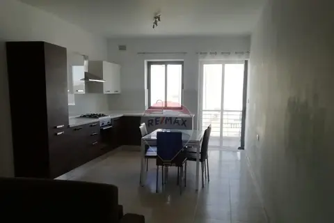 3 Bedroom Apartment For Sale in Mosta