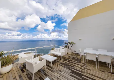 2 bedroom Penthouse to rent in Sliema