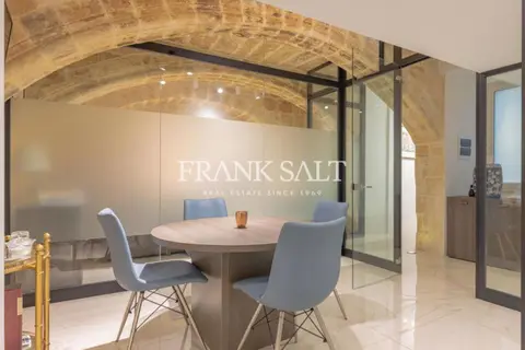 Office For Sale in Valletta