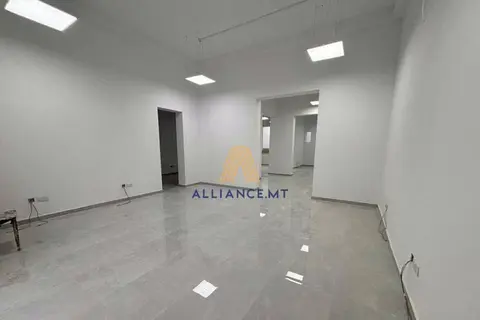 Office For Sale in Fgura