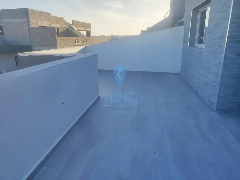 5 bedroom Duplex Penthouse for sale in Santa Venera