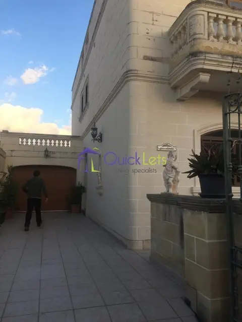 1 bedroom Room to rent in Attard