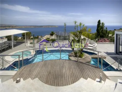 5 bedroom Detached Villa to rent in Mellieha