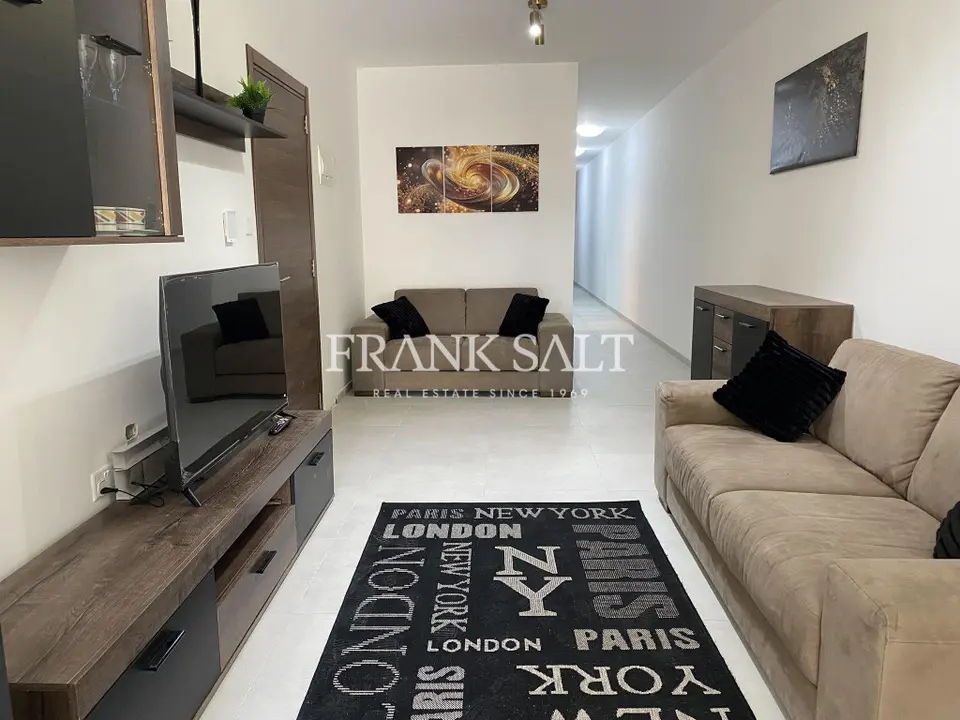 Qawra, Apartment