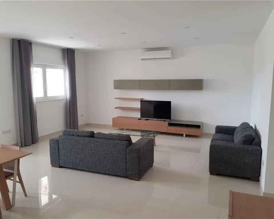 3 bedroom Apartment to rent in Sliema
