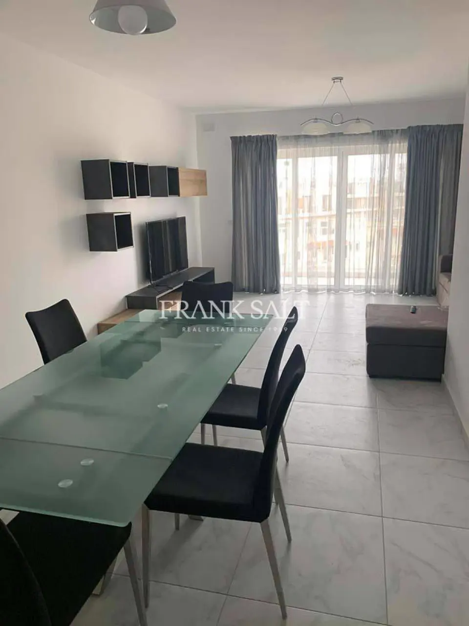 Qawra, Furnished Apartment