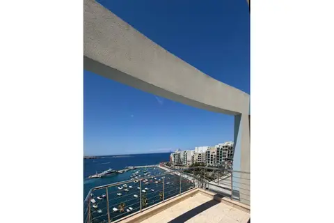 4 Bedroom Apartment For Sale in St Paul's Bay