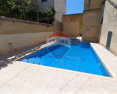 3 bedroom Villa Semi-detached to rent in Gozo - Xaghra