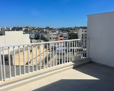 2 bedroom Penthouse for sale in Gzira