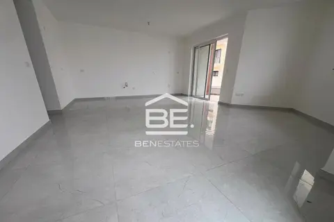 3 Bedroom Apartment For Sale in Marsascala