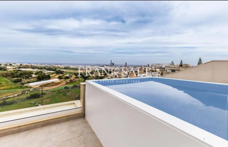 San Gwann, Furnished Penthouse