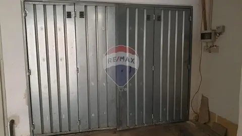 Garage (Residential) for sale in Marsascala
