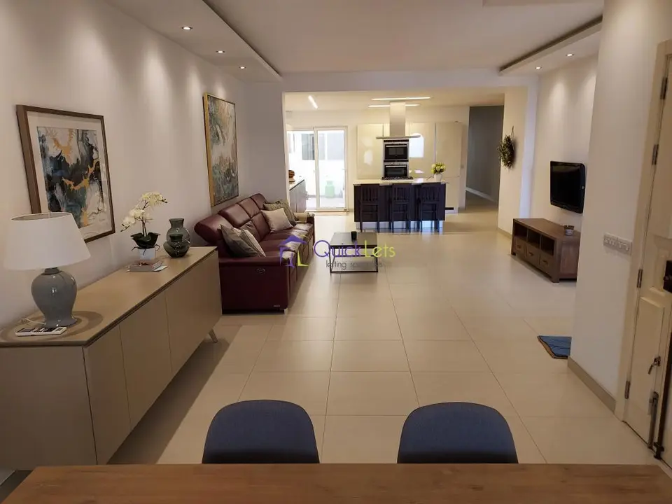 3 bedroom Maisonette to rent in Swieqi