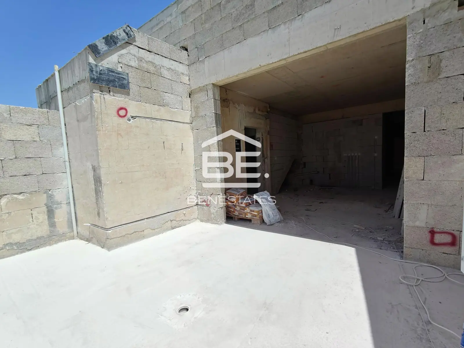2 bedroom Penthouse for sale in Hamrun