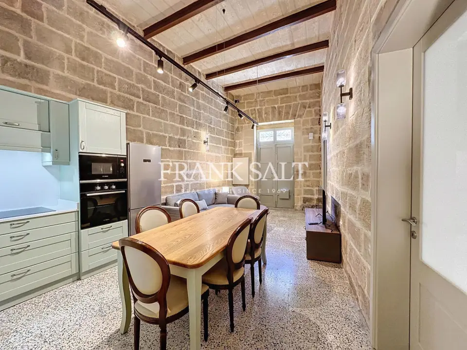 Zurrieq, Furnished Townhouse