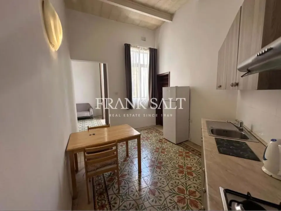 Gzira, Furnished Apartment