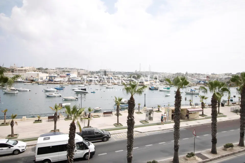 Gzira, Furnished Apartment
