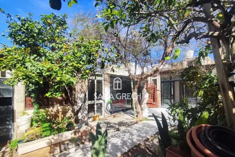 3 Bedroom Town House For Sale in Mqabba