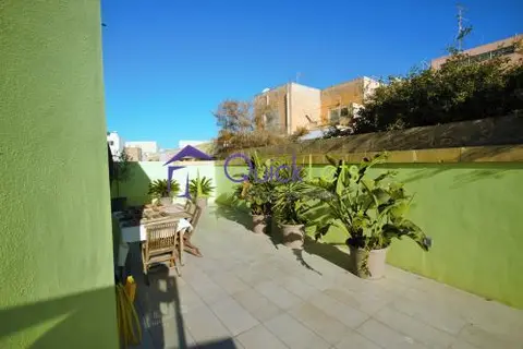 3 bedroom Maisonette to rent in Swieqi