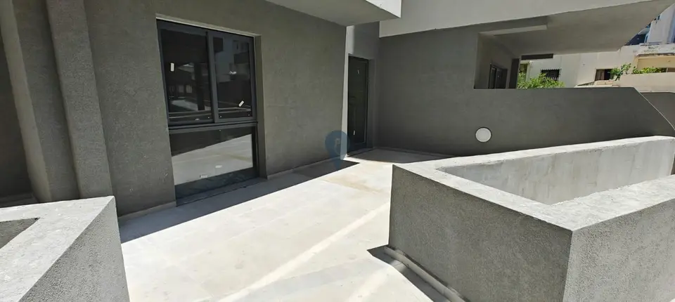 Retail / Shops / Clinic for sale in Qawra
