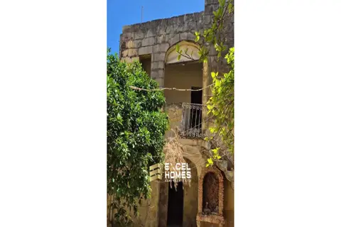 5 Bedroom House For Sale in Birkirkara