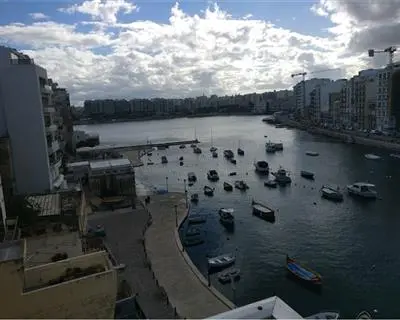 3 bedroom Apartment to rent in St Julian's