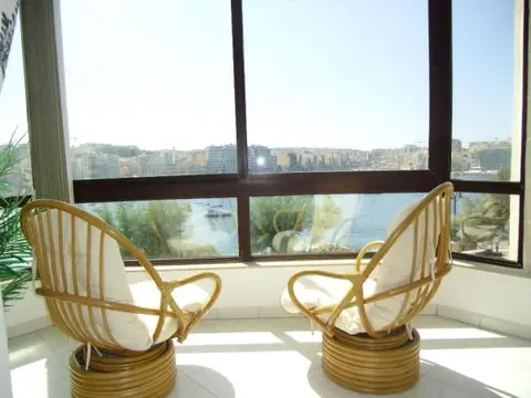 4 bedroom Apartment to rent in Sliema