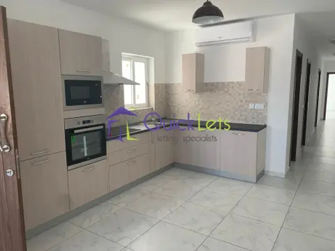 2 bedroom Apartment to rent in Qawra
