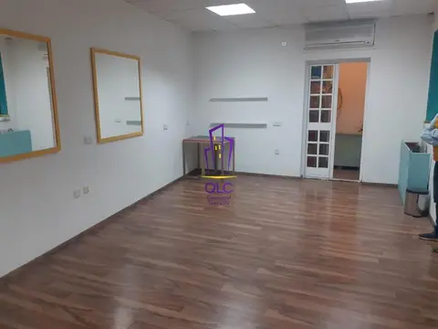 Office to rent in Iklin
