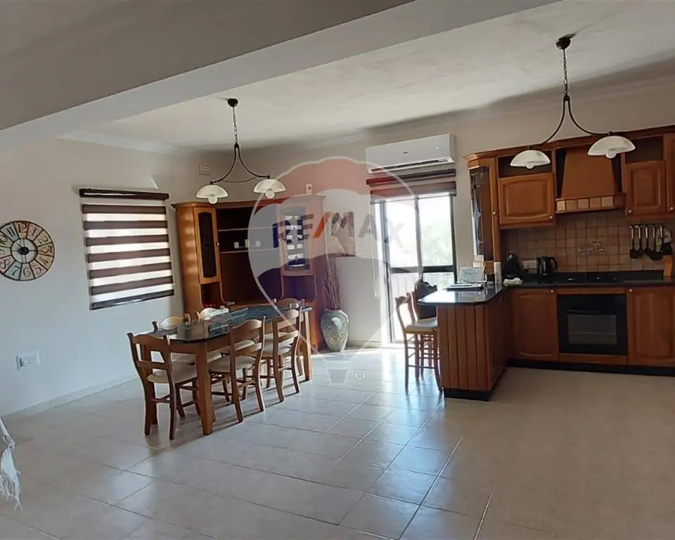 3 bedroom Apartment to rent in Pembroke