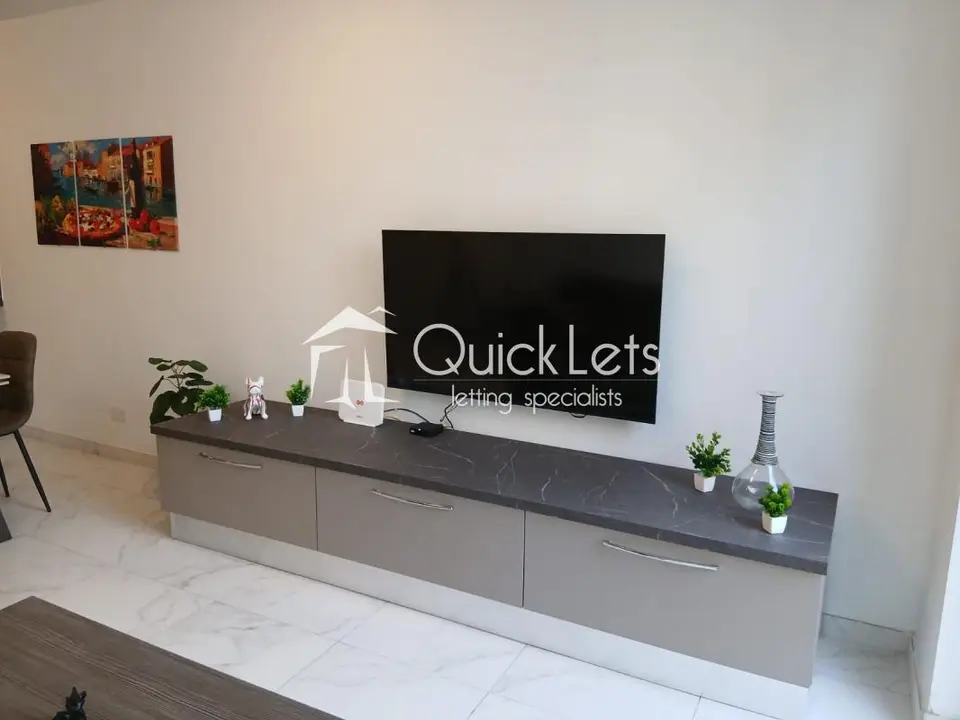 2 bedroom Apartment to rent in Gzira