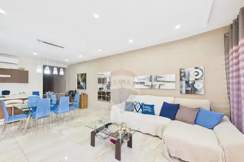 3 Bedroom Penthouse For Sale in Santa Venera