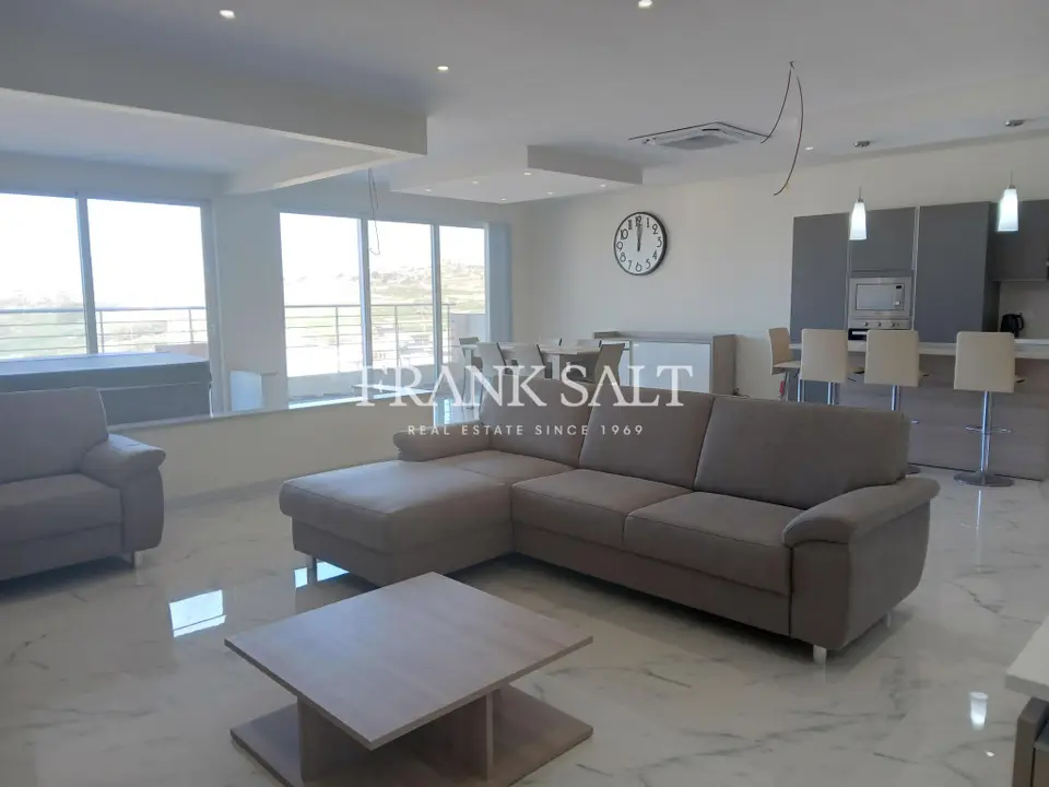 Victoria, Furnished Penthouse