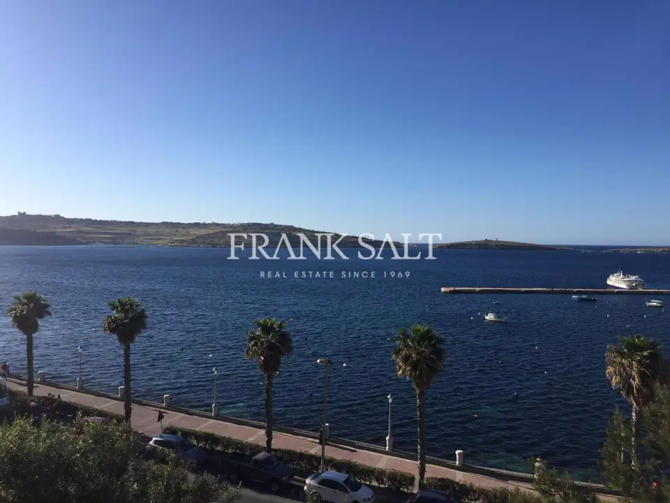 St Pauls Bay, Maisonette