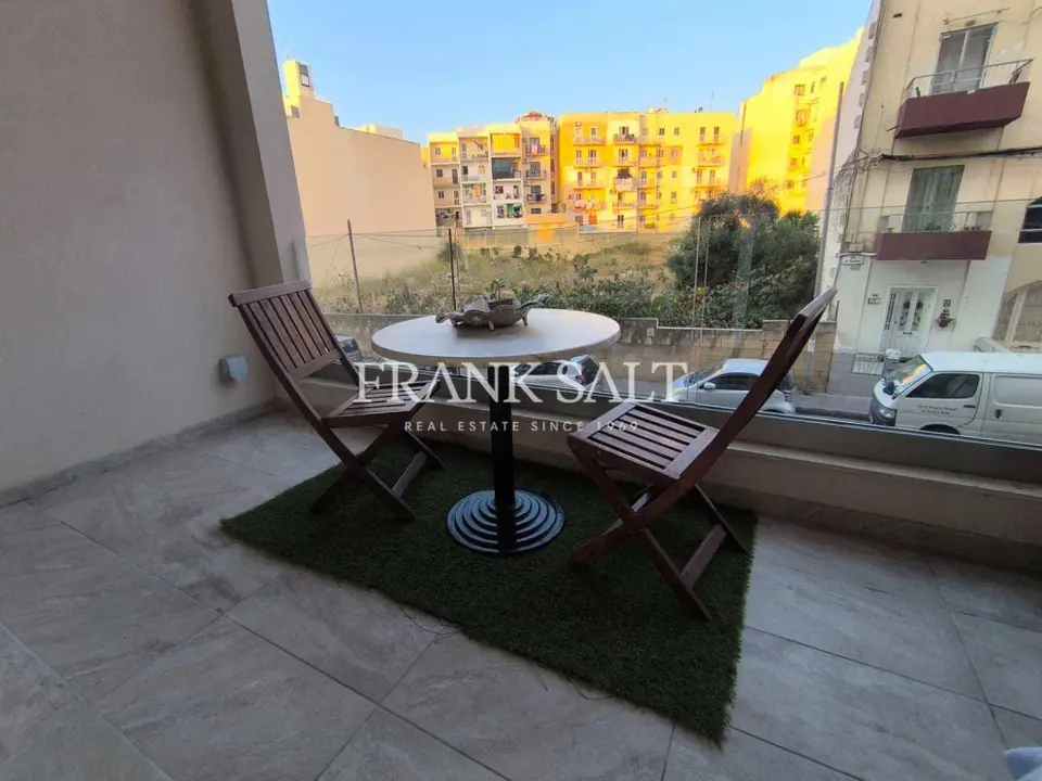 Qawra, Furnished Apartment