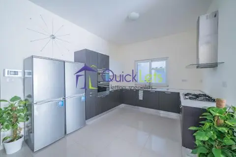 3 bedroom Apartment to rent in St. Julians