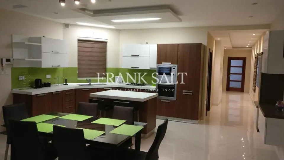 Mosta, Furnished Apartment