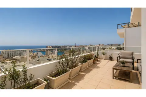 3 Bedroom Penthouse For Sale in St Julian's