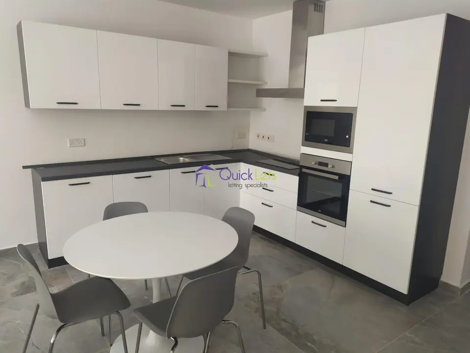 2 bedroom Maisonette to rent in Swieqi
