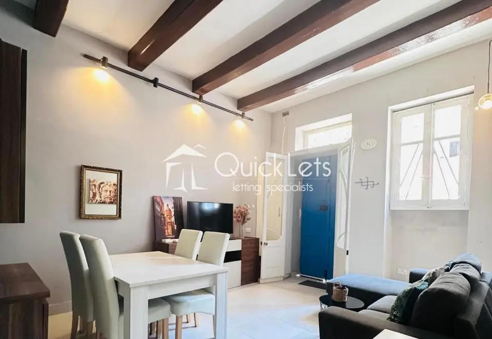 2 bedroom Maisonette to rent in Gzira
