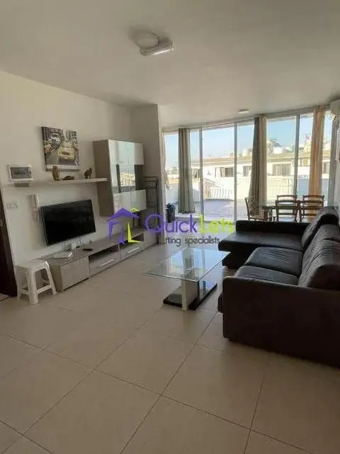 1 bedroom Room to rent in Swieqi